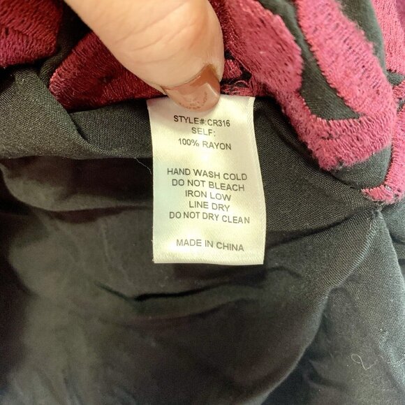 LAYERZ CLOTHING Floral Embroidered Relaxed Fit Poncho in Black Maroon SZ M - Picture 7 of 7